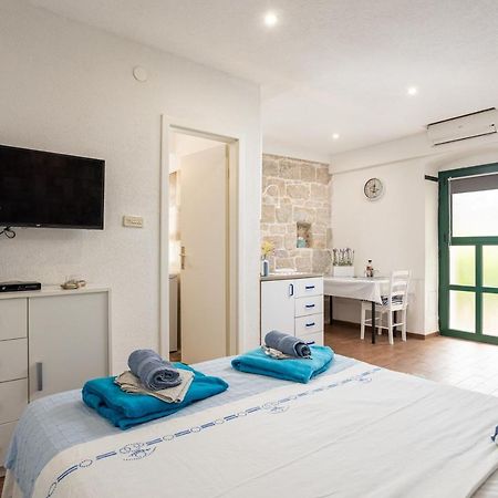Aparrtment Terra- Combine Beach&Old Town Split Exterior foto