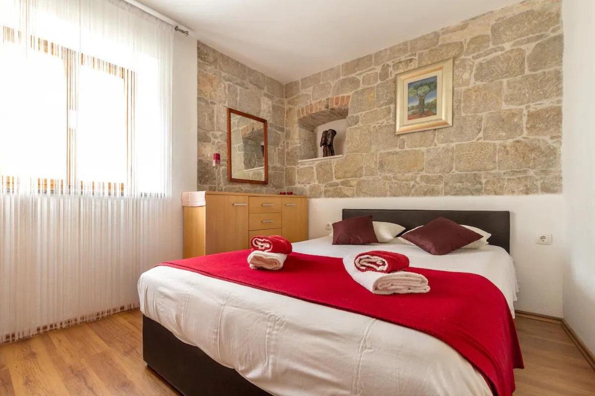 Aparrtment Terra- Combine Beach&Old Town Split Exterior foto